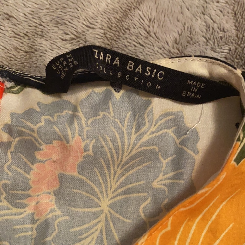 Zara Basic Collection Flower Top - image 6